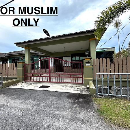 Homestay Melaka Urich Dış mekan fotoğraf